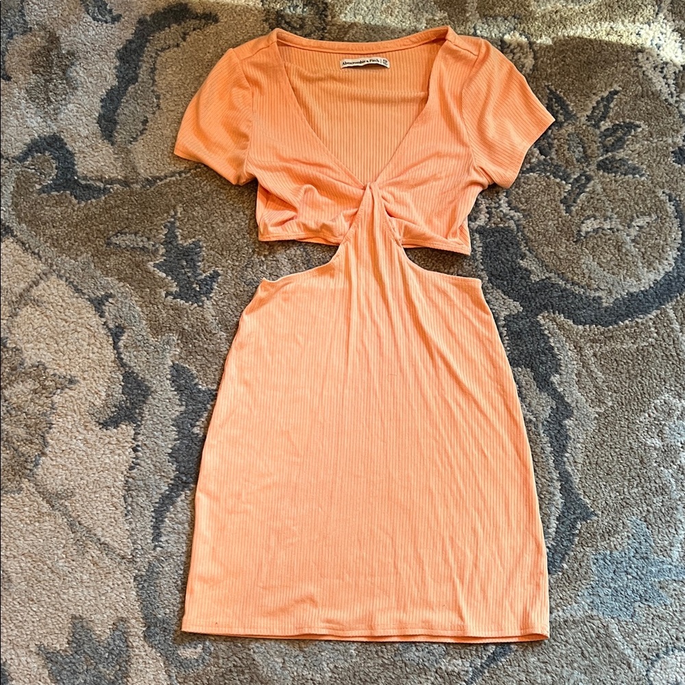 Abercrombie & Fitch Peach Cut-Out Dress